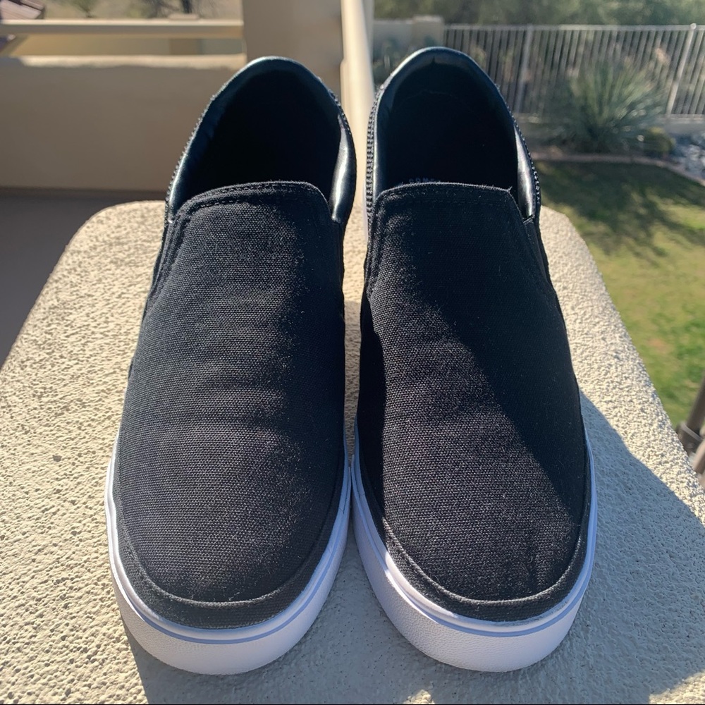 Women’s Nike Comfort Sole Slip-On Size 10
